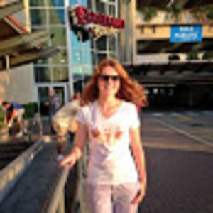 Meet your Posher, Laura